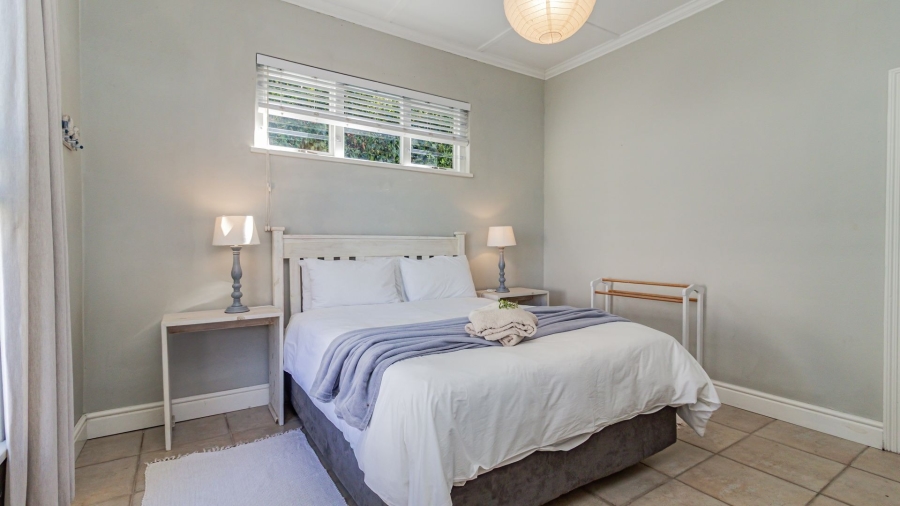 To Let 5 Bedroom Property for Rent in Onrus Western Cape